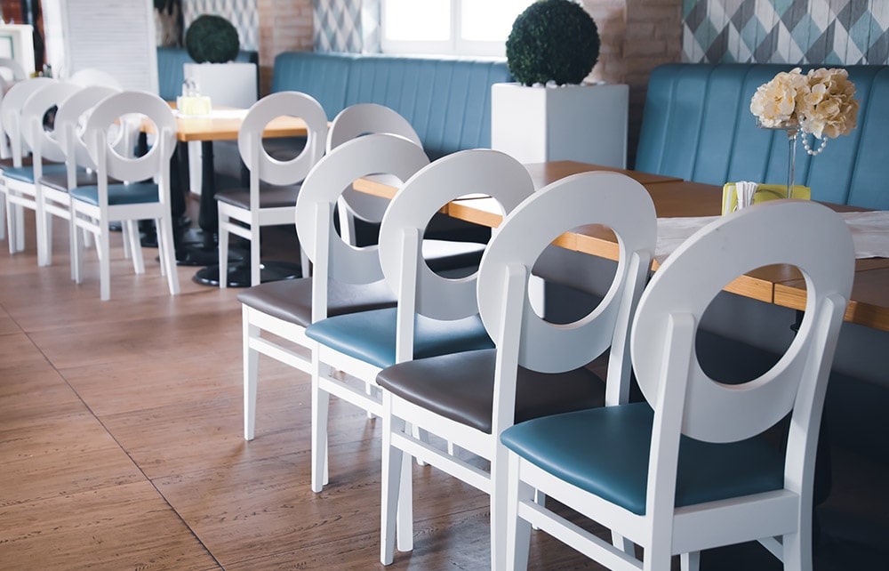 Εξοπλίζουμε επαγγελματικούς χώρους με έπιπλα που φέρουν την δικιά σας αισθητική